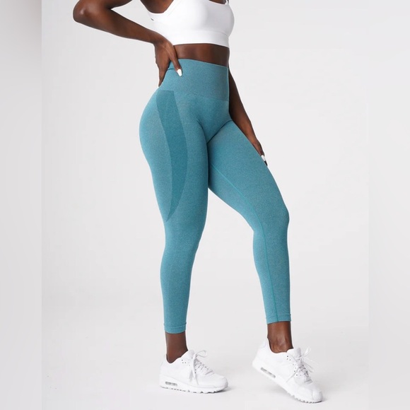 NVGTN Contour Seamless Leggings size M in Teal - Picture 2 of 6